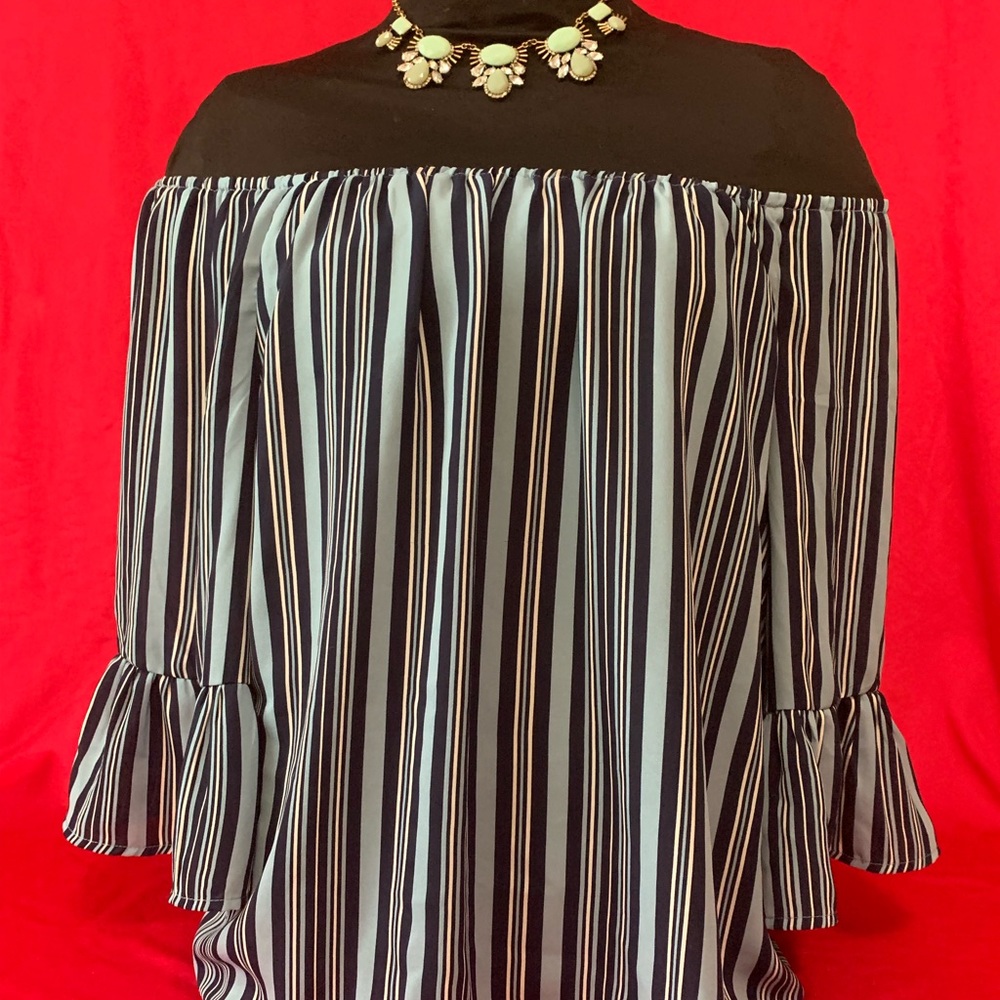 Off the shoulder blouse long sleeve top